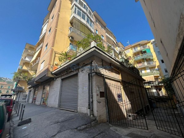 locale commerciale in affitto a Napoli in zona Soccavo