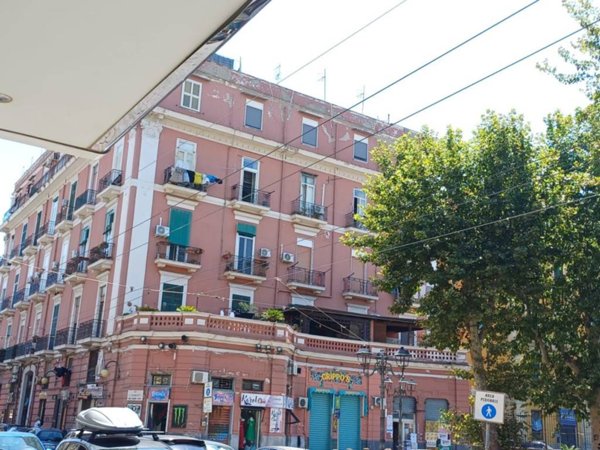 negozio in affitto a Napoli in zona San Giovanni a Teduccio