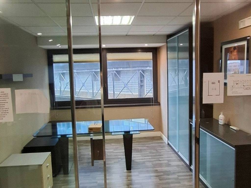 ufficio in affitto a Napoli in zona Poggioreale