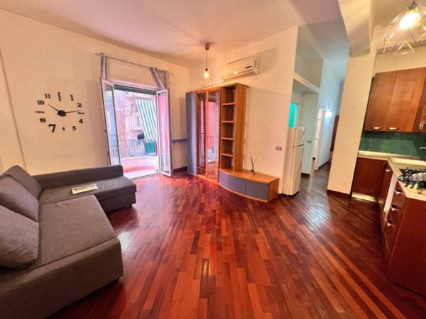 appartamento in affitto a Napoli in zona Stella