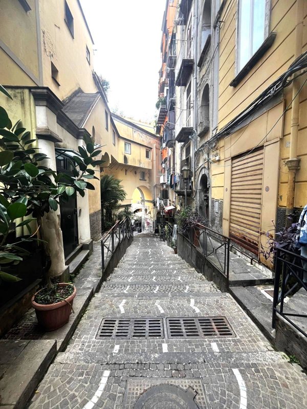 appartamento in affitto a Napoli in zona San Ferdinando