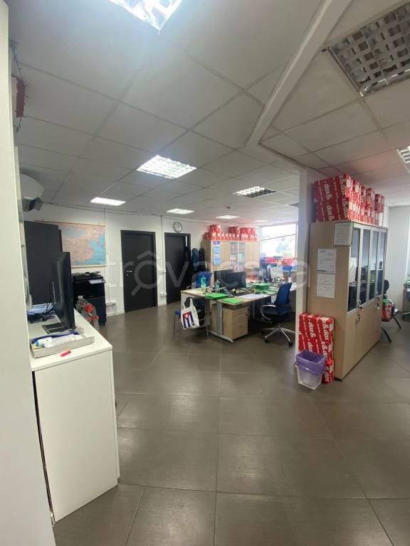 ufficio in affitto a Napoli in zona Poggioreale