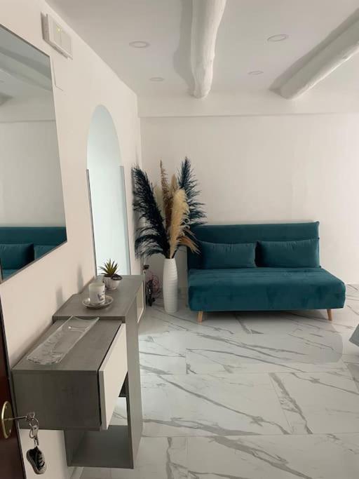 appartamento in affitto a Napoli in zona Stella