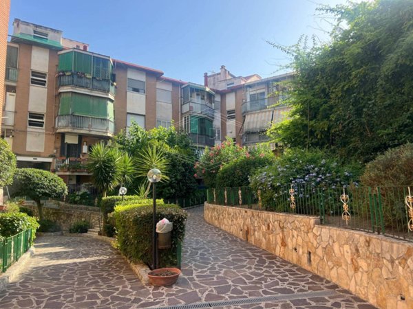 appartamento in affitto a Napoli in zona Bagnoli