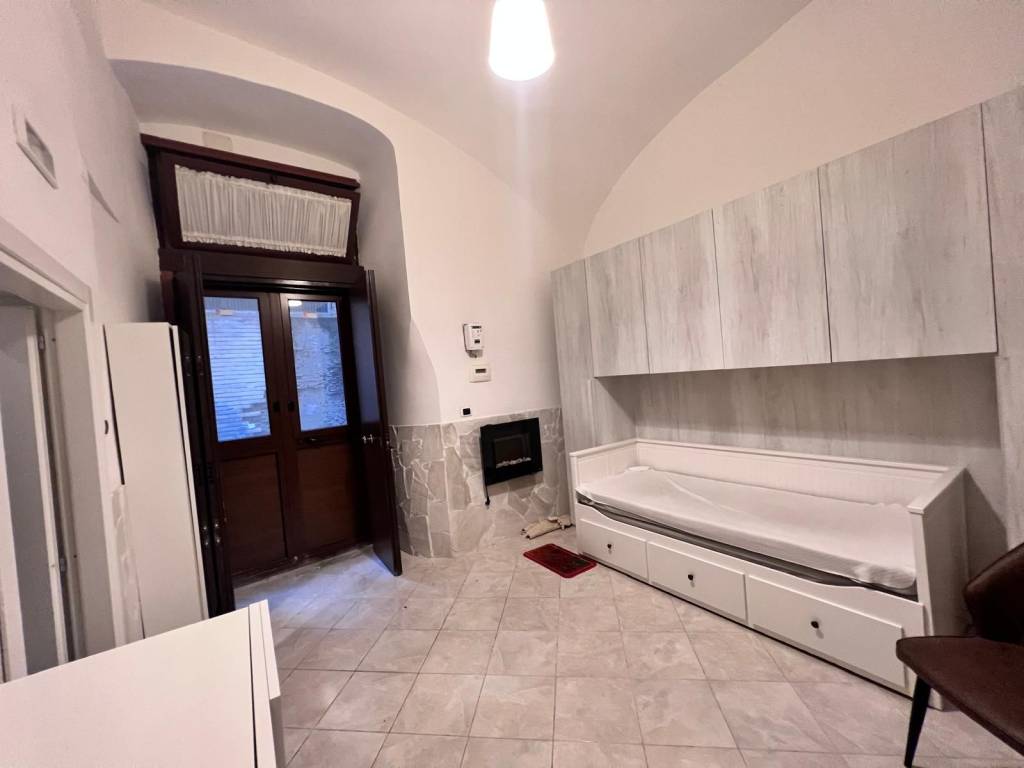 appartamento in affitto a Napoli in zona Chiaia