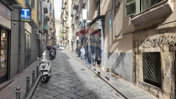 appartamento in affitto a Napoli in zona Stella