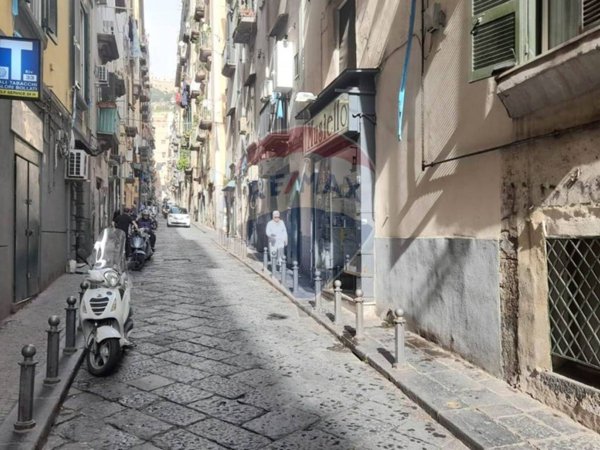 appartamento in affitto a Napoli in zona Stella