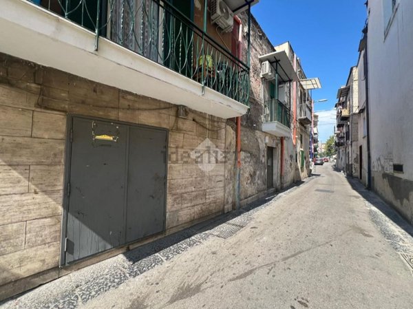 locale commerciale in affitto a Napoli in zona Ponticelli