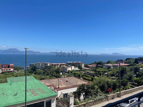 appartamento in affitto a Napoli in zona Posillipo