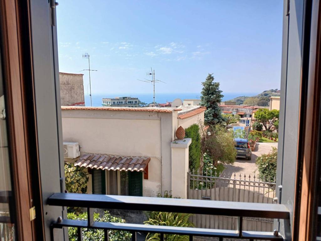 appartamento in affitto a Napoli in zona Posillipo