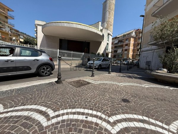 locale commerciale in affitto a Napoli in zona Soccavo