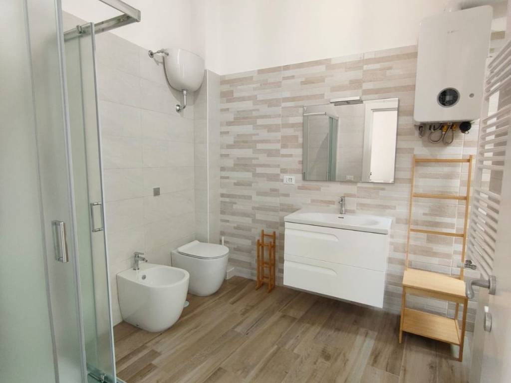 appartamento in affitto a Napoli in zona Chiaia