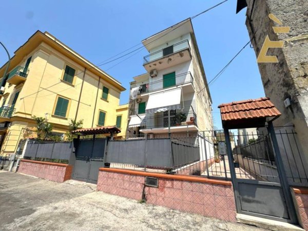 ufficio in affitto a Napoli in zona Piscinola