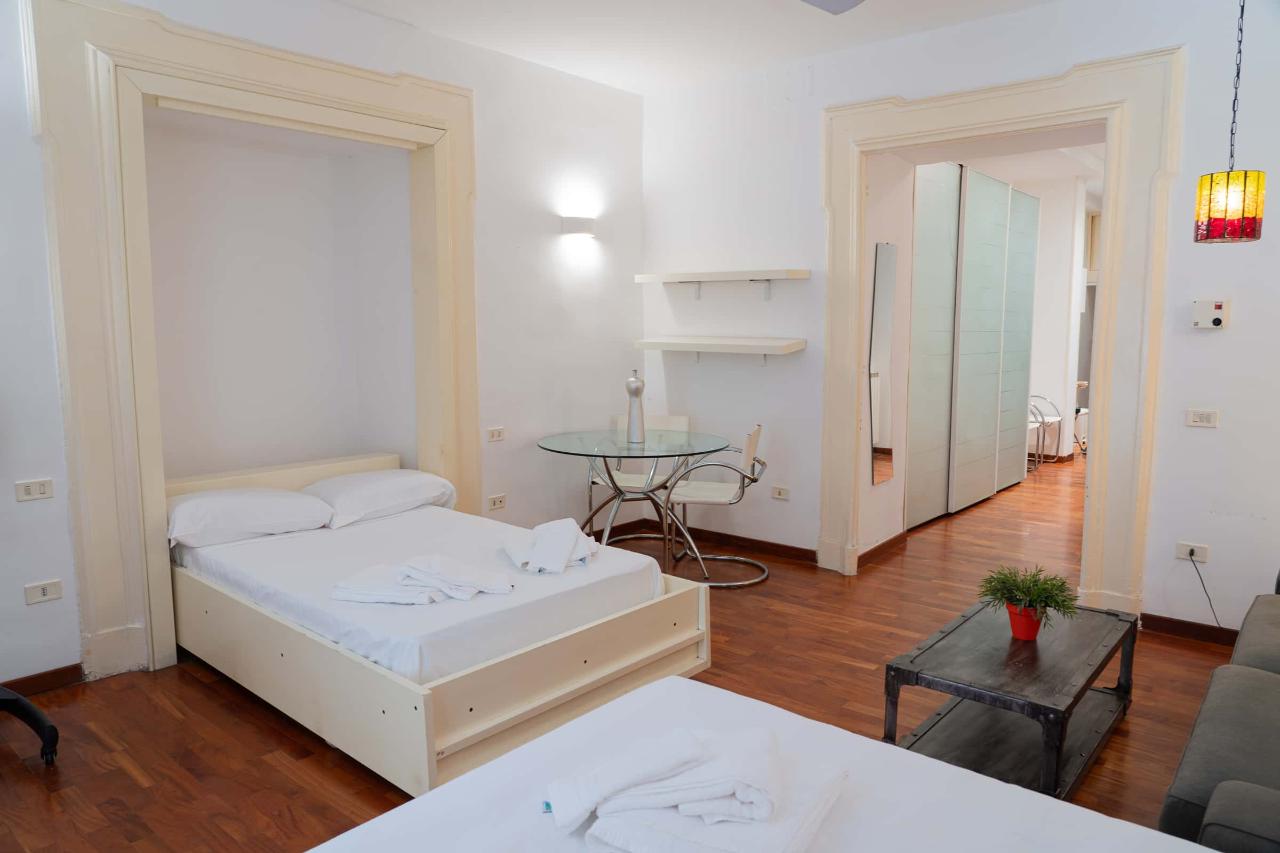 appartamento in affitto a Napoli in zona Chiaia