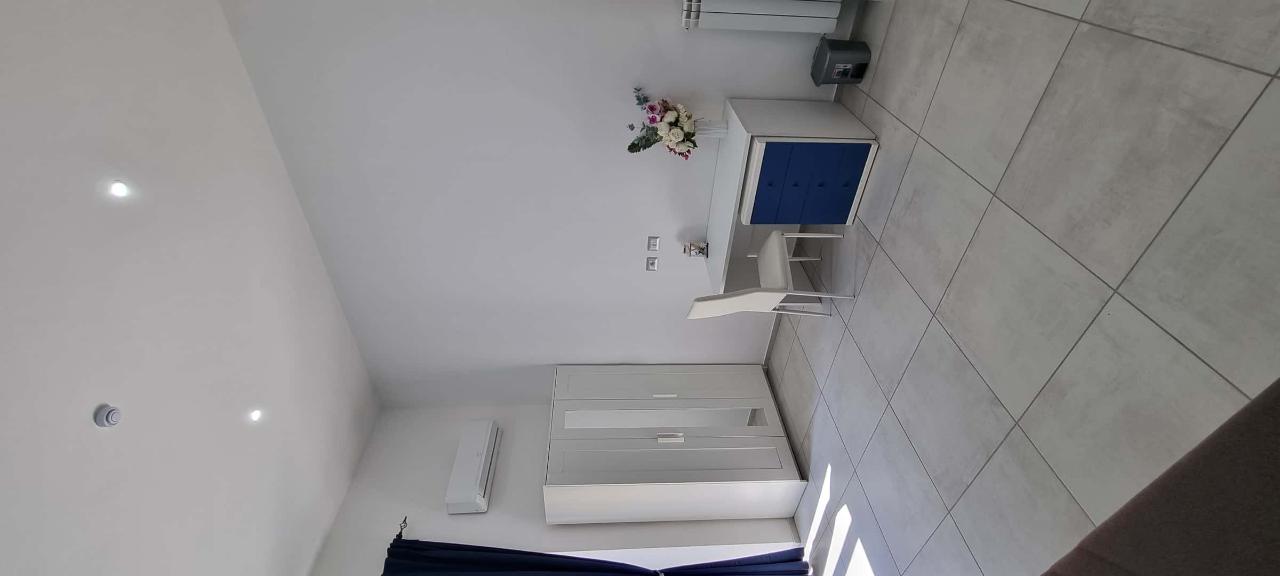 negozio in affitto a Napoli in zona Pendino / San Giuseppe