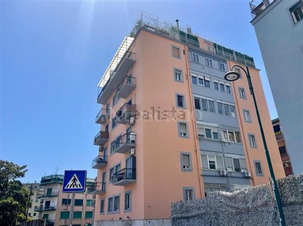 appartamento in affitto a Napoli in zona Chiaia