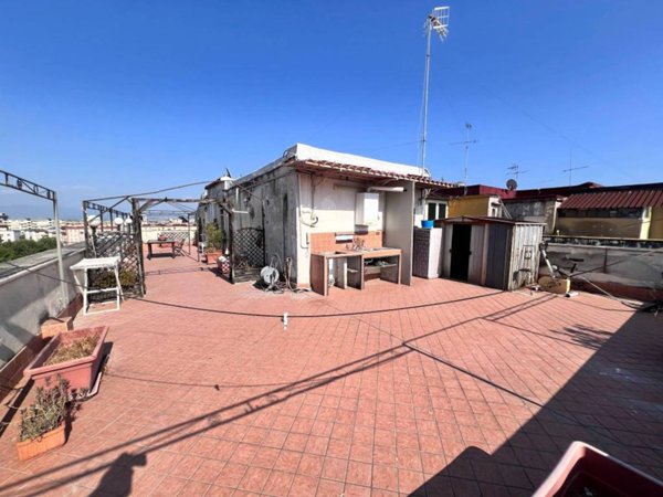 appartamento in affitto a Napoli