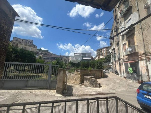 appartamento in affitto a Napoli in zona San Carlo all'Arena