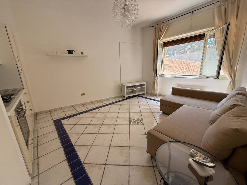 appartamento in affitto a Napoli in zona Posillipo