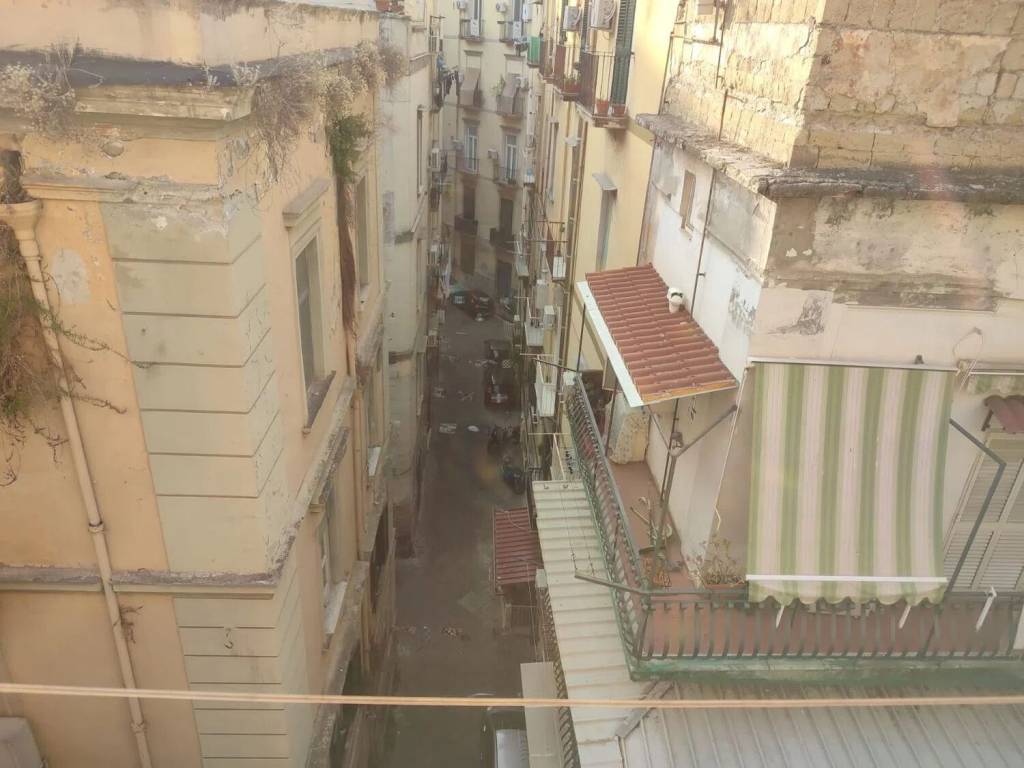 appartamento in affitto a Napoli in zona Porto