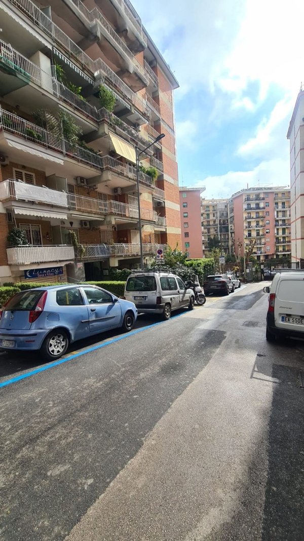 appartamento in affitto a Napoli in zona Chiaia