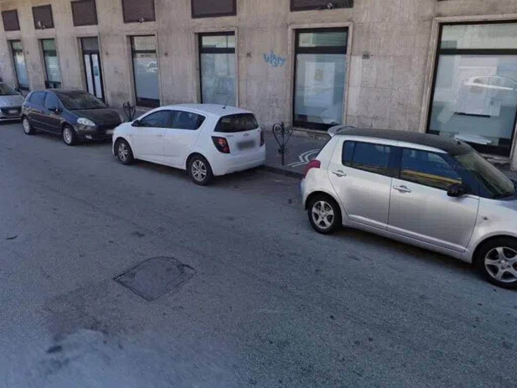 negozio in affitto a Napoli in zona Poggioreale