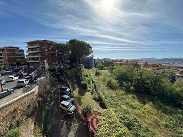 appartamento in affitto a Napoli in zona Vomero