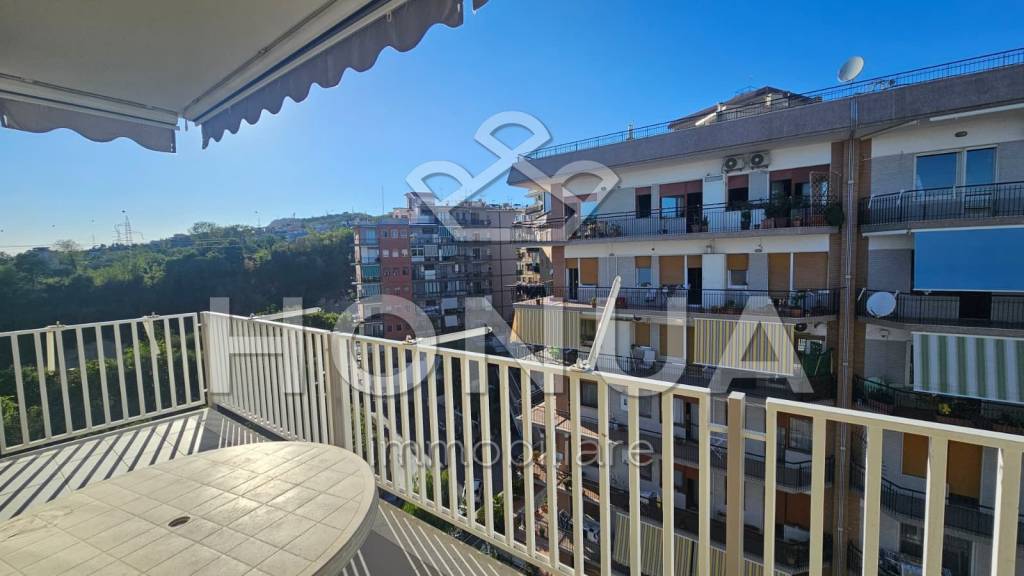 appartamento in affitto a Napoli