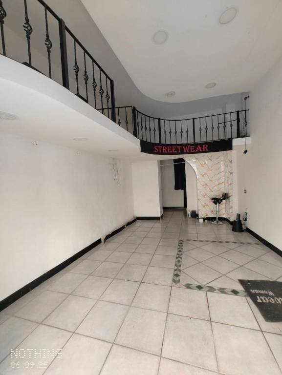 negozio in affitto a Napoli in zona Secondigliano