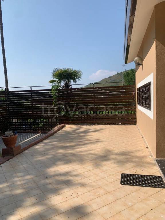 casa indipendente in affitto a Napoli in zona Pianura