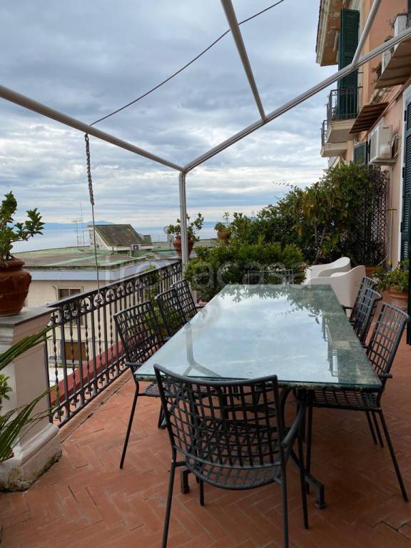 appartamento in affitto a Napoli in zona Posillipo