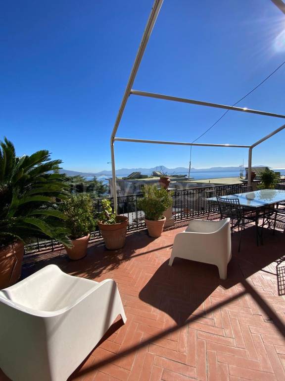 appartamento in affitto a Napoli in zona Posillipo