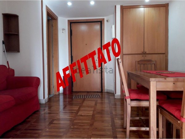appartamento in affitto a Napoli in zona Chiaia
