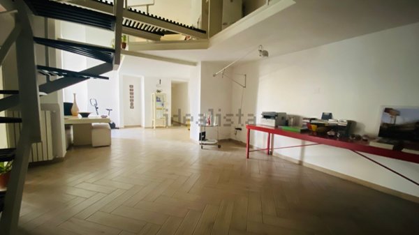 appartamento in affitto a Napoli in zona Stella