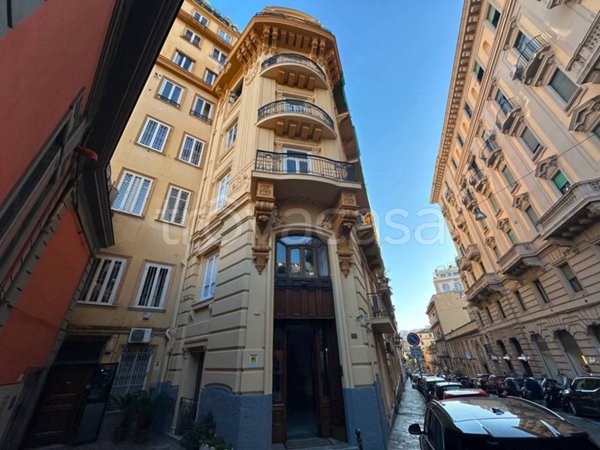 appartamento in affitto a Napoli in zona Chiaia