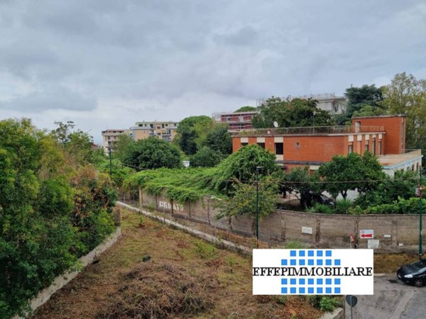 appartamento in affitto a Napoli in zona Capodimonte / Colli Aminei
