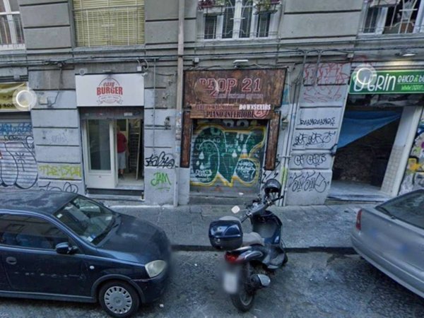 negozio in affitto a Napoli