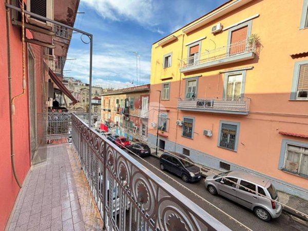 appartamento in affitto a Napoli in zona San Carlo all'Arena