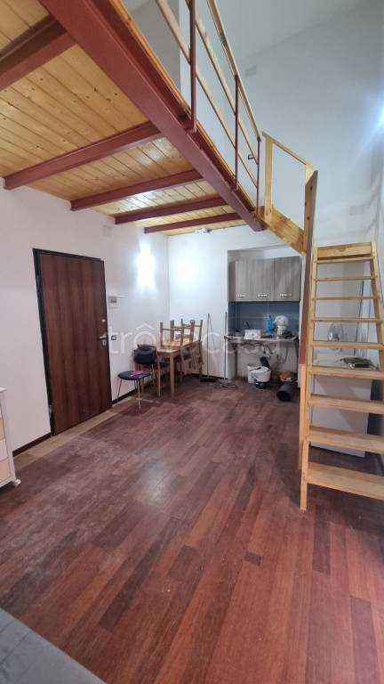 appartamento in affitto a Napoli
