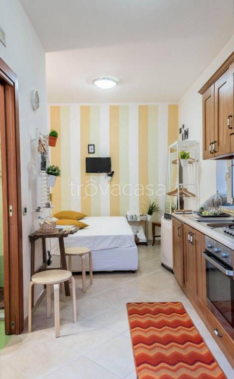 appartamento in affitto a Napoli in zona Stella