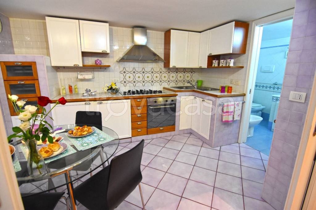 appartamento in affitto a Napoli