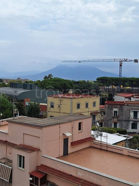 appartamento in affitto a Napoli