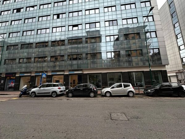 ufficio in affitto a Napoli in zona Fuorigrotta