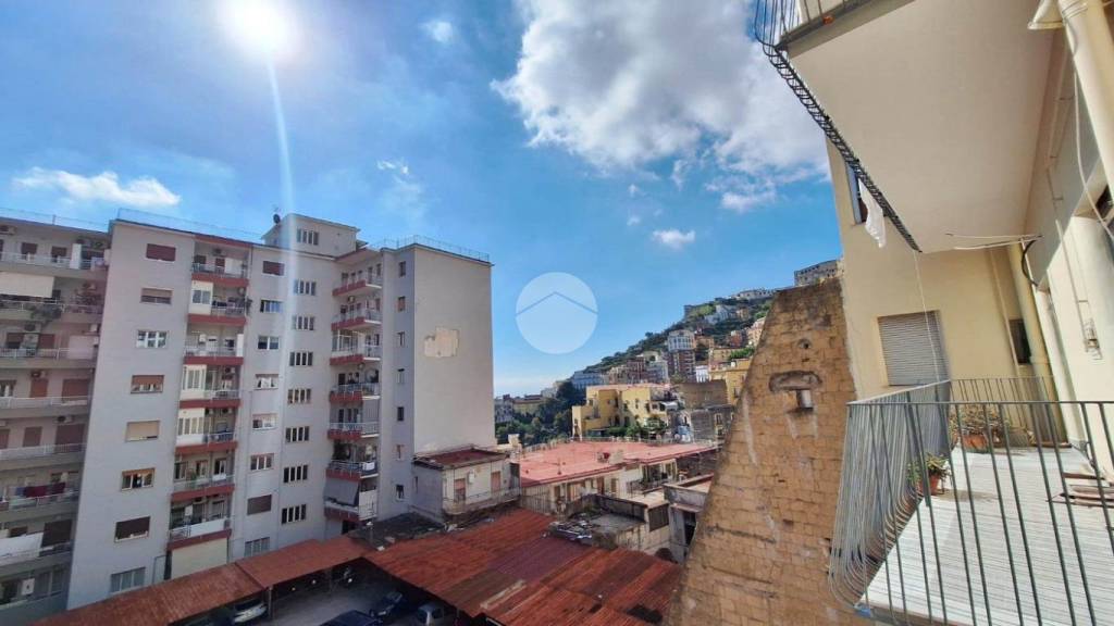 appartamento in affitto a Napoli in zona Avvocata