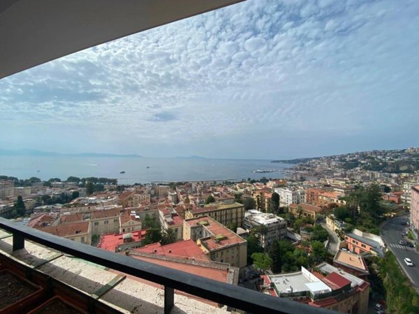 appartamento in affitto a Napoli in zona Chiaia