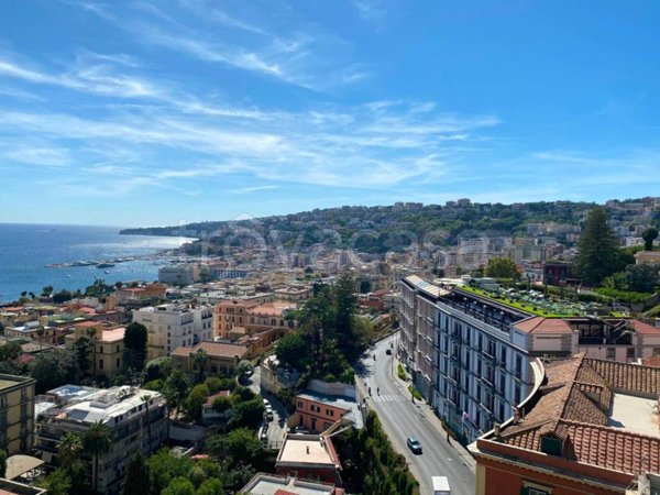 appartamento in affitto a Napoli in zona Chiaia