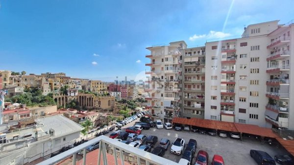 appartamento in affitto a Napoli