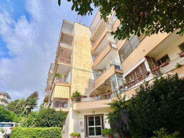 appartamento in affitto a Napoli in zona Posillipo