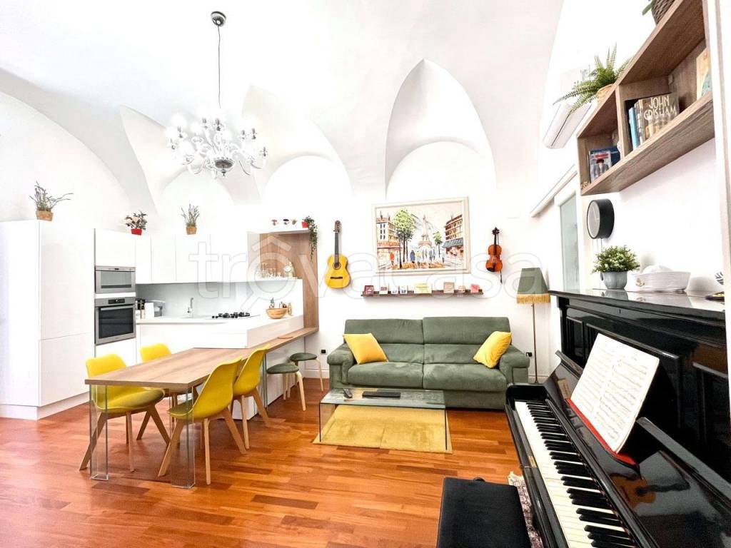 appartamento in affitto a Napoli in zona San Ferdinando