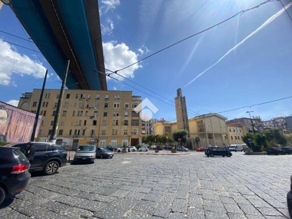 appartamento in affitto a Napoli in zona Stella